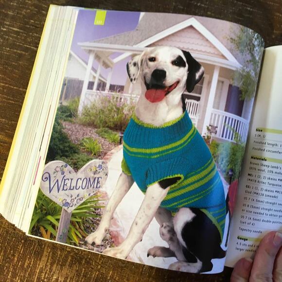 Stitch ‘n B**** Nation Knit Pattern Book-- 50 Hip, Funkier Knitting Patterns - Picture 7 of 7